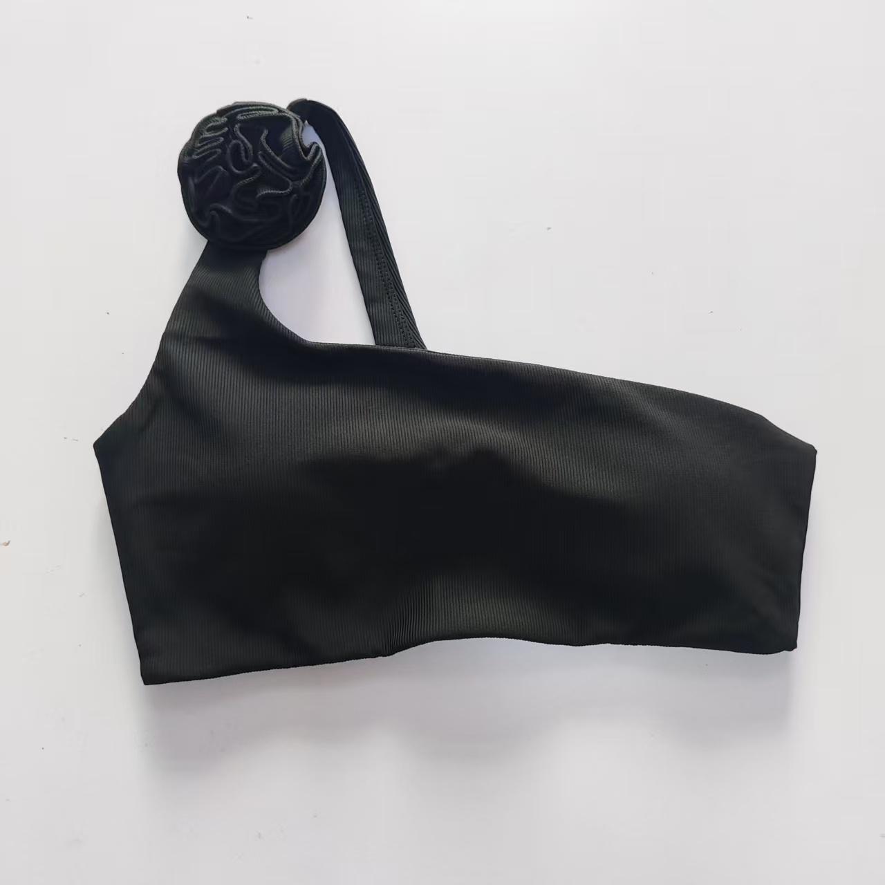 Cindy- One Shoulder Sport Bra ( Black & White )